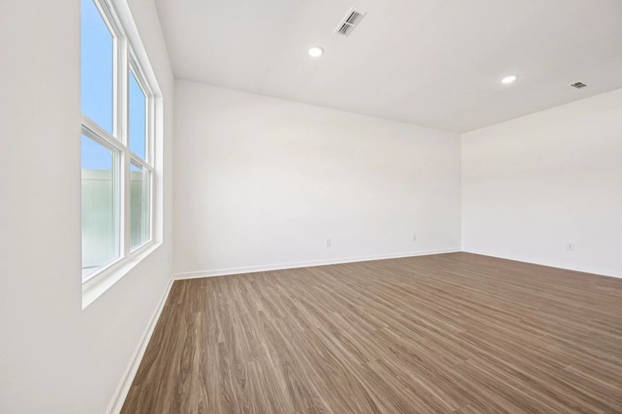 Spacious, unfurnished interior of a new home in Towns at The Point, Rolesville (Image 16).