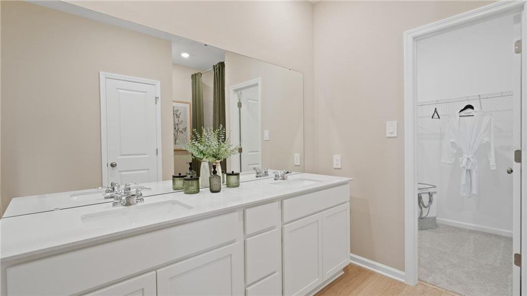 Furnished interior view inside a new home in , Clermont (Image 11).