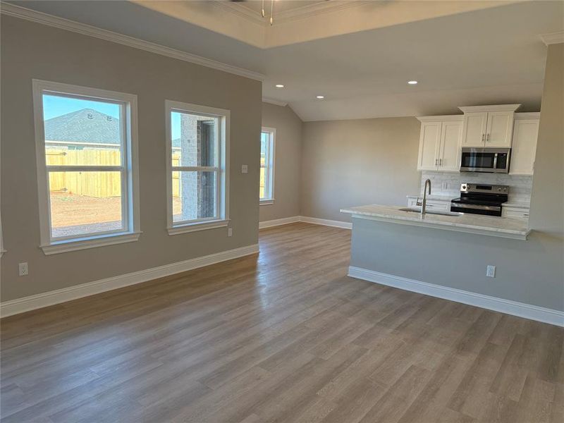 Spacious, unfurnished interior of a new home in , Abilene (Image 7).