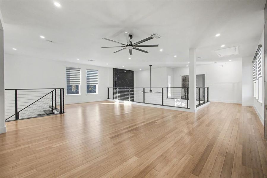 Spacious, unfurnished interior of a new home in , Dallas (Image 24).