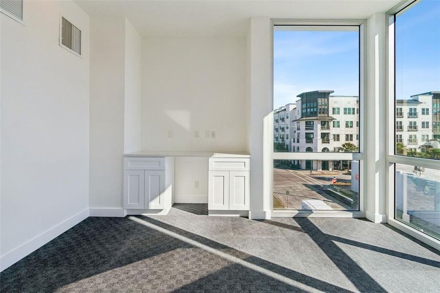 Exterior details and patio area of a home in , Sarasota (Image 39).