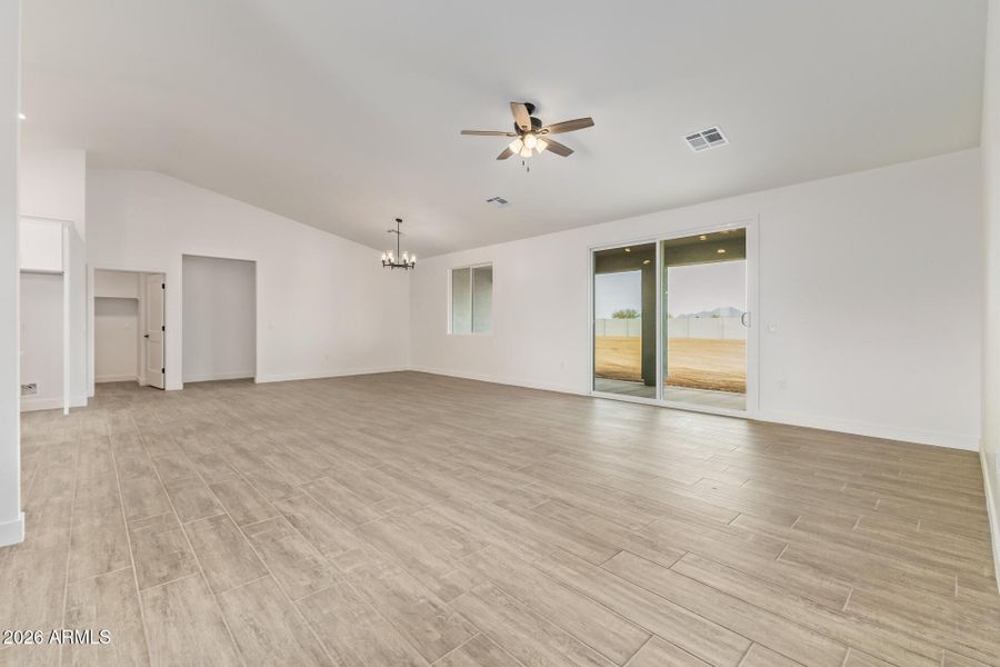 08-Sandstone Mountain