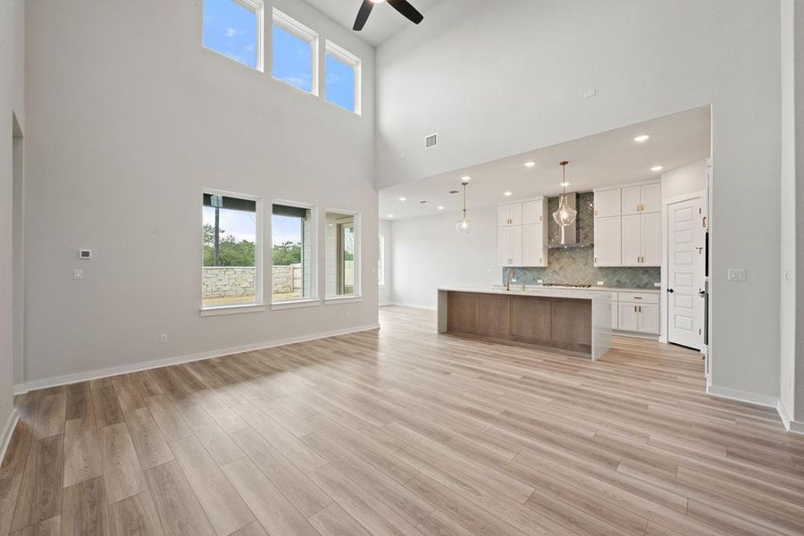 Spacious, unfurnished interior of a new home in Lagos Reserve, Manor (Image 16). Spacious, unfurnished interior of a new home in Lagos Reserve, Manor (Image 16).