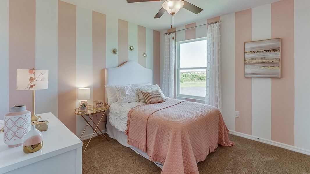 Furnished interior view inside a new home in Silverstone North, Palmetto (Image 12).