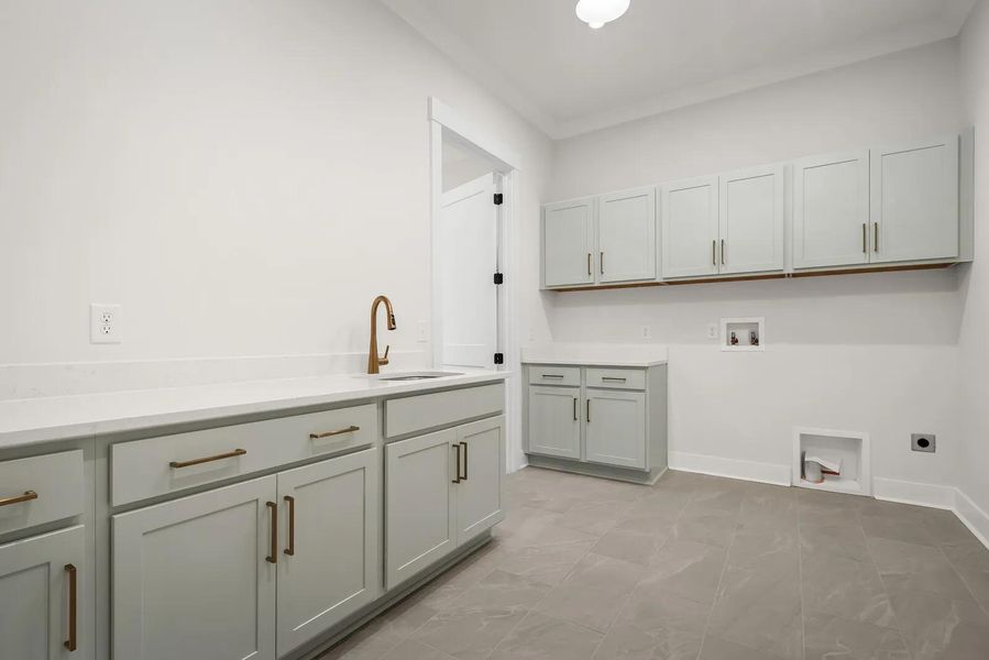 The Arydale B Family Ready Room