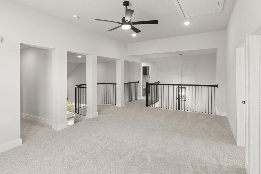 Spacious, unfurnished interior of a new home in Valencia on The Lake, Little Elm (Image 9).