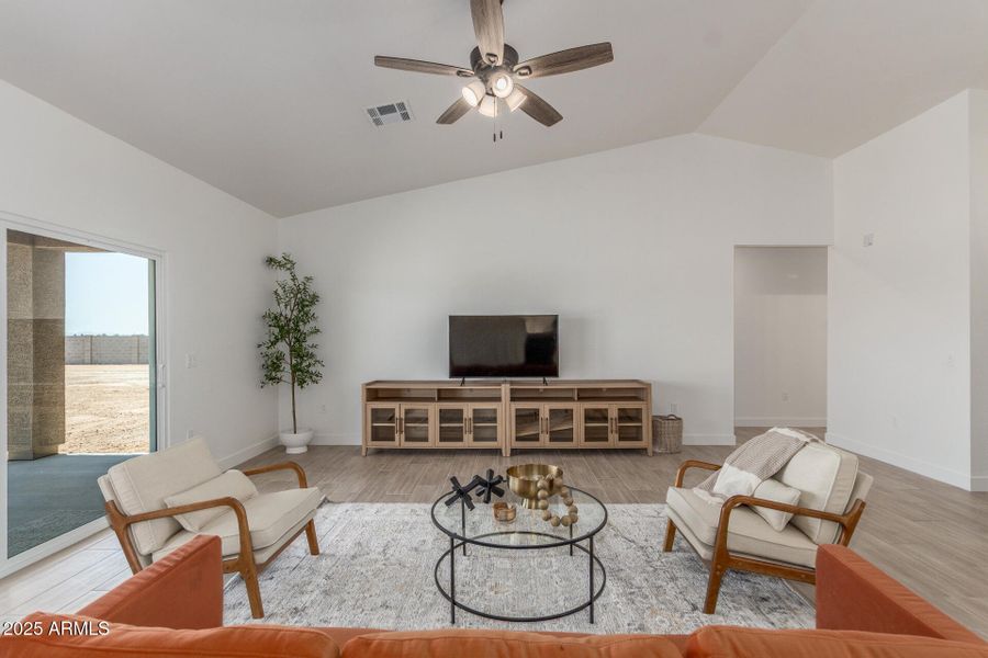 13 Sandstone Mountain 13 Sandstone Mountain