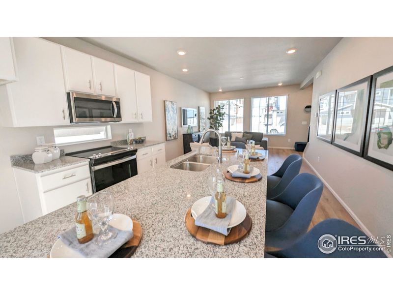 Furnished interior view inside a new home in Thompson River Ranch, Johnstown (Image 19). Furnished interior view inside a new home in Thompson River Ranch, Johnstown (Image 19).