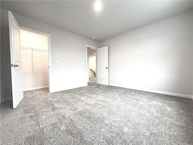 Spacious, unfurnished interior of a new home in River Walk Farm, Covington (Image 20).