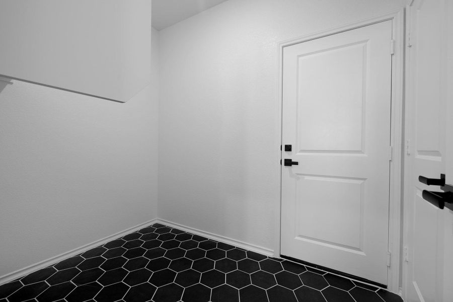 Spacious, unfurnished interior of a new home in Salerno - Heritage Collection, Round Rock (Image 25).