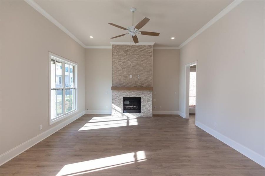 Spacious, unfurnished interior of a new home in Waterhaven, Cumming (Image 25).