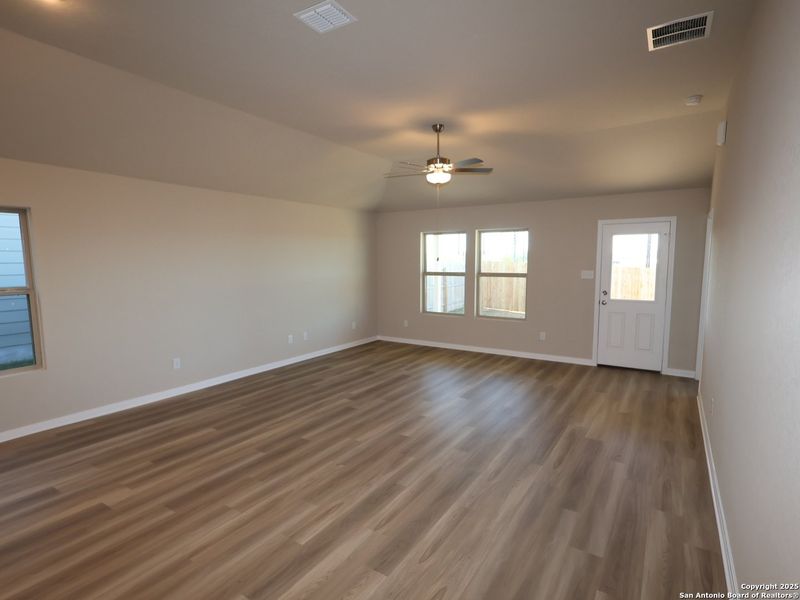 Spacious, unfurnished interior of a new home in Agave, San Antonio (Image 28). Spacious, unfurnished interior of a new home in Agave, San Antonio (Image 28).