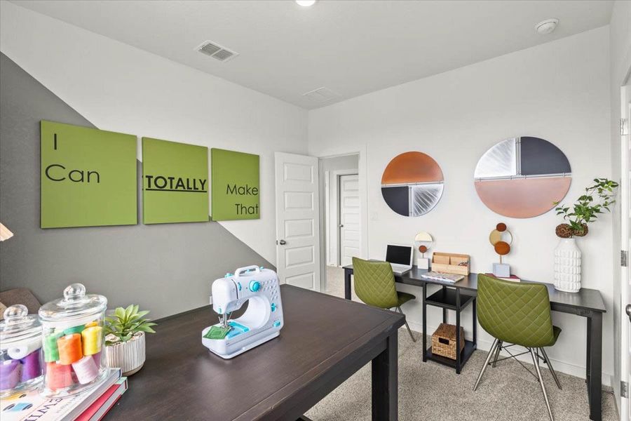 Furnished interior view inside a new home in Meyer Ranch, New Braunfels (Image 50).
