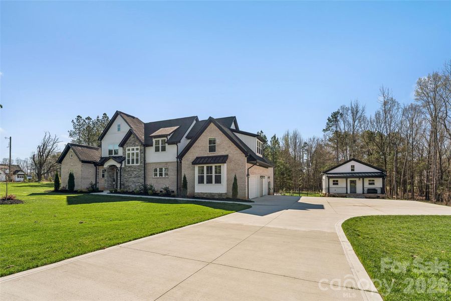 Front Elevation w/ADU Front Elevation w/ADU