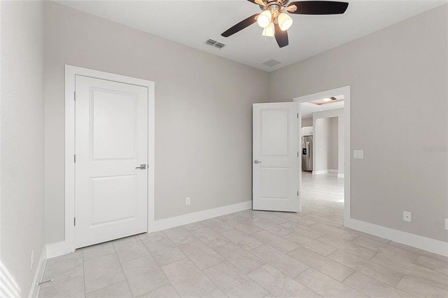 Spacious, unfurnished interior of a new home in , Kissimmee (Image 27).