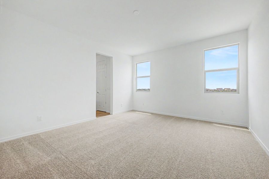 Spacious, unfurnished interior of a new home in Soleo, San Tan Valley (Image 12).