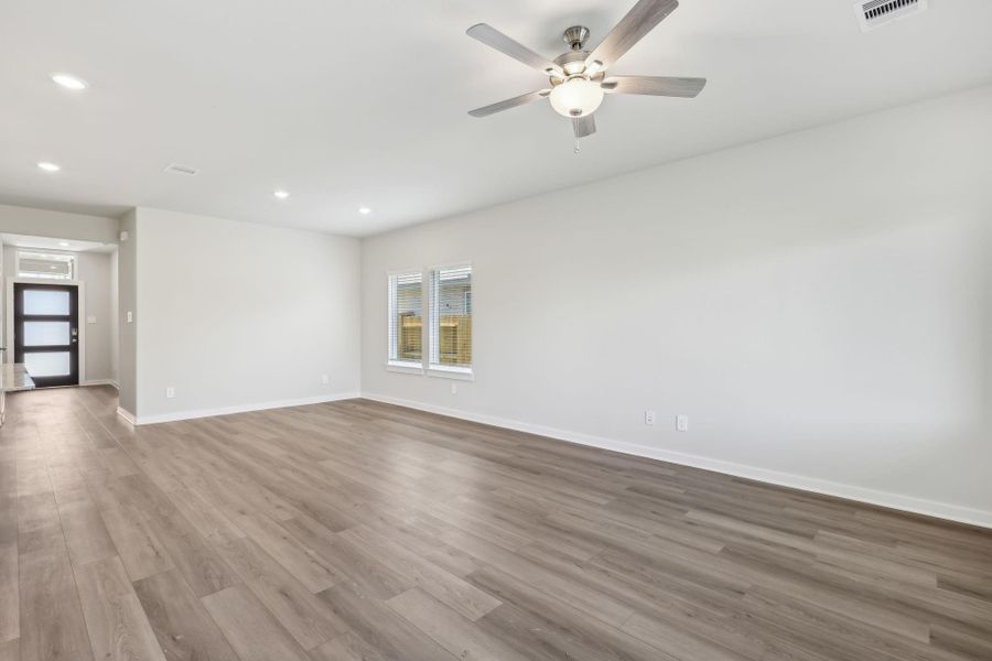 Photo is not of the actual home but is an inspirational photo of builder’s model home and may depict options, furnishings, and/or decorator features that are not included.