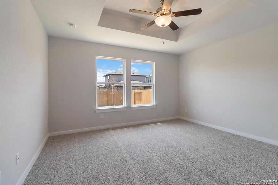Spacious, unfurnished interior of a new home in Willow Point, San Antonio (Image 23). Spacious, unfurnished interior of a new home in Willow Point, San Antonio (Image 23).