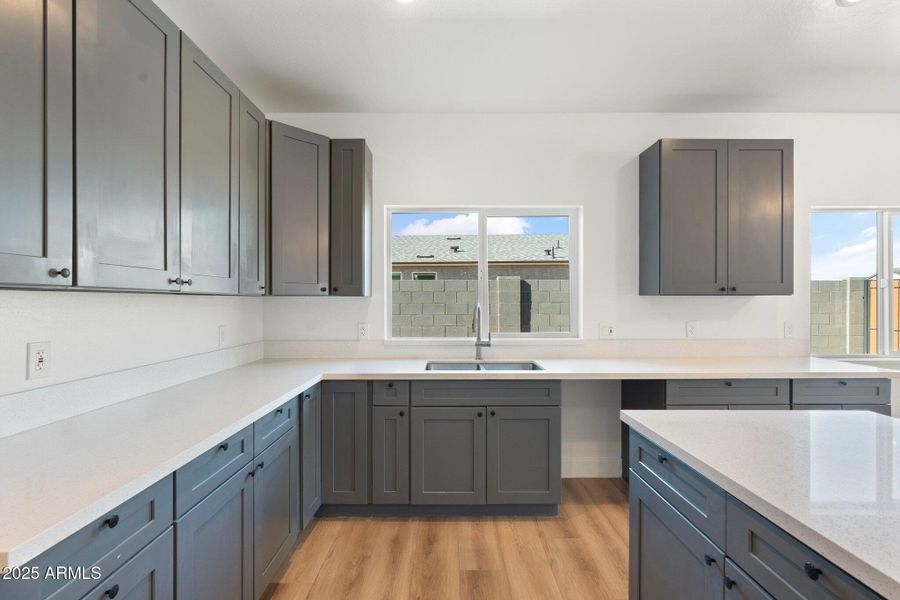 11-web-or-mls-DSC01530 11-web-or-mls-DSC01530