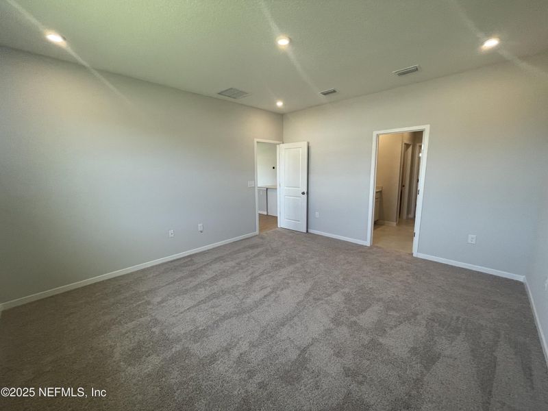 Spacious, unfurnished interior of a new home in Magnolia Series at Seminole Palms, Palm Coast (Image 29).