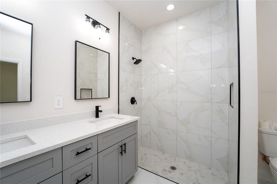 Furnished interior view inside a new home in , Deland (Image 7).