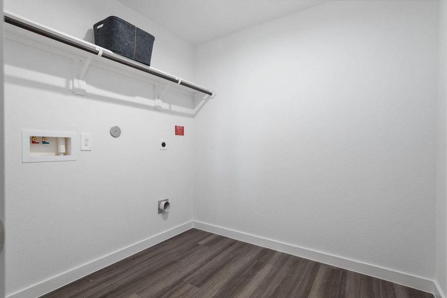 Spacious, unfurnished interior of a new home in Tamarron, Fulshear (Image 24). Spacious, unfurnished interior of a new home in Tamarron, Fulshear (Image 24).