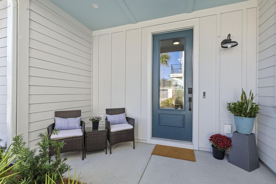 Exterior details and patio area of a home in Hayes Park, Johns Island (Image 3).