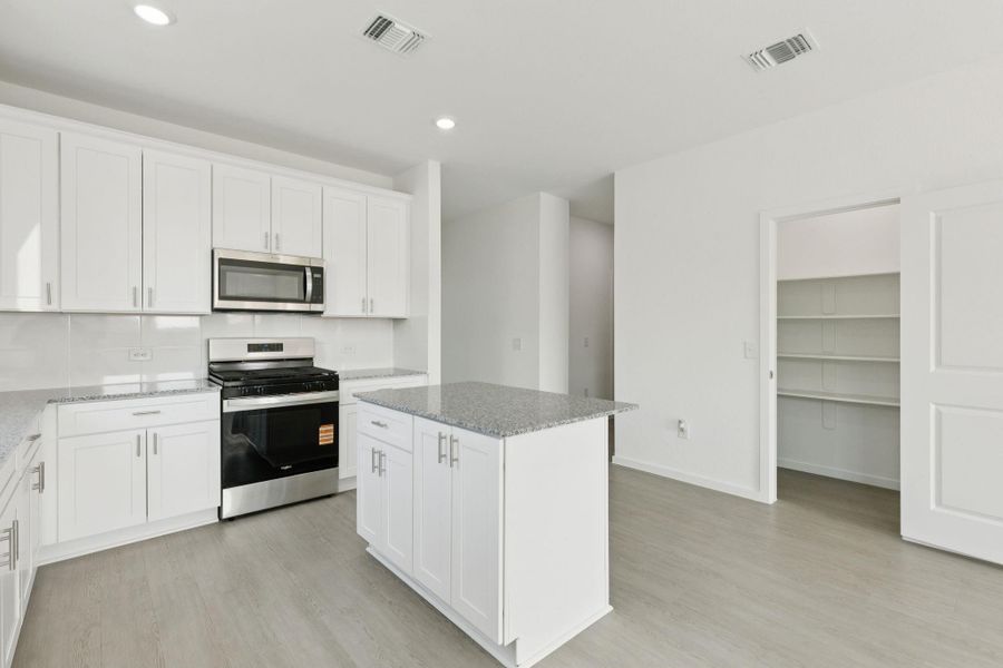 Furnished interior view inside a new home in Windcress, Baytown (Image 16).