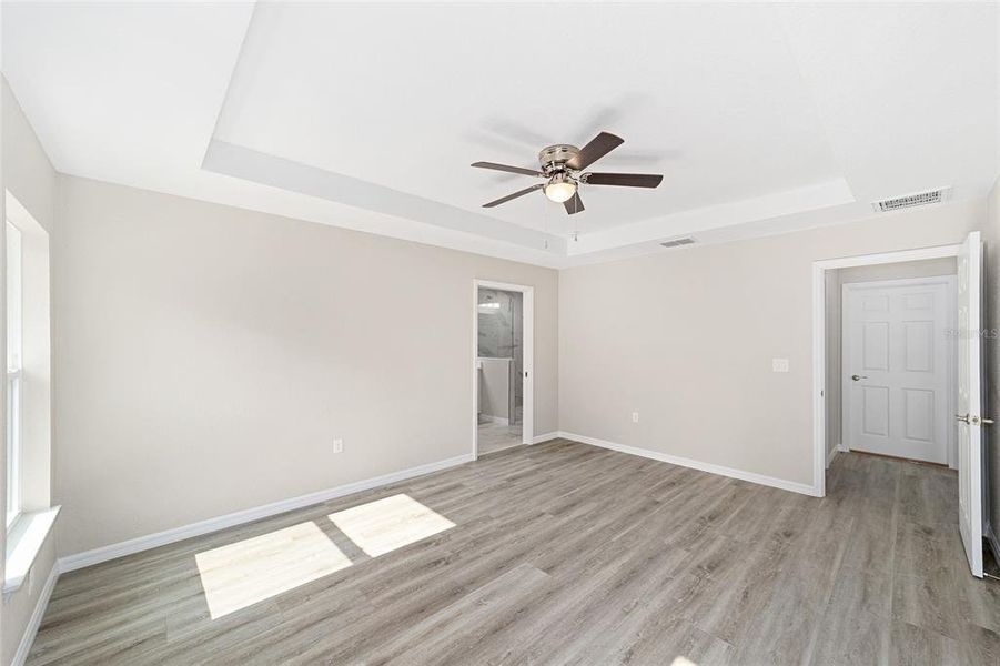 Spacious, unfurnished interior of a new home in , Dunnellon (Image 29).