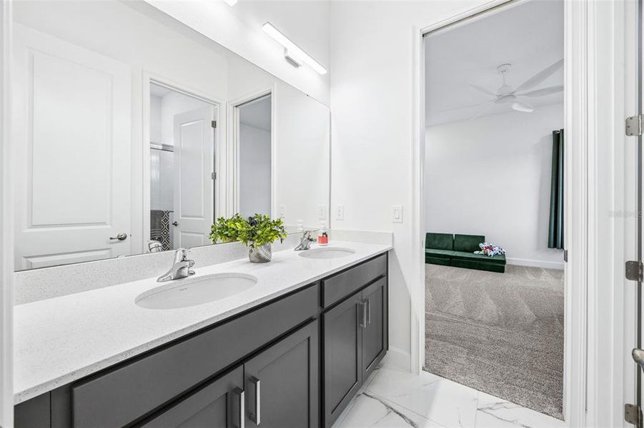 Furnished interior view inside a new home in , Winter Garden (Image 41).