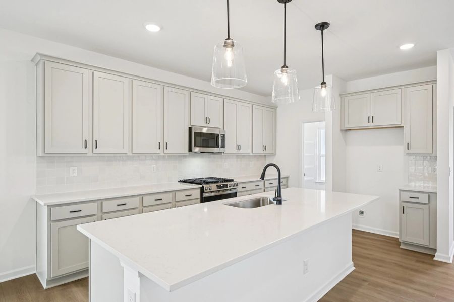 Representative images and renderings are for illustrative purposes. Actual structural options and design finishes of home may vary. Representative images and renderings are for illustrative purposes. Actual structural options and design finishes of home may vary.