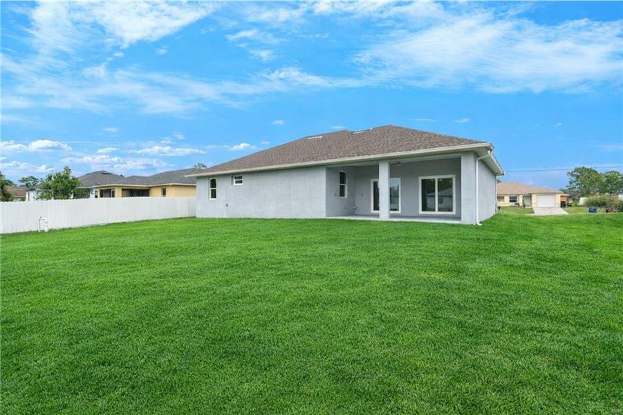 Exterior details and patio area of a home in , Lehigh Acres (Image 3).