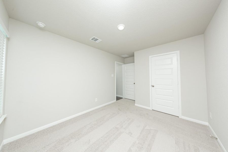 Spacious, unfurnished interior of a new home in Wayside Village, Houston (Image 8). Spacious, unfurnished interior of a new home in Wayside Village, Houston (Image 8).