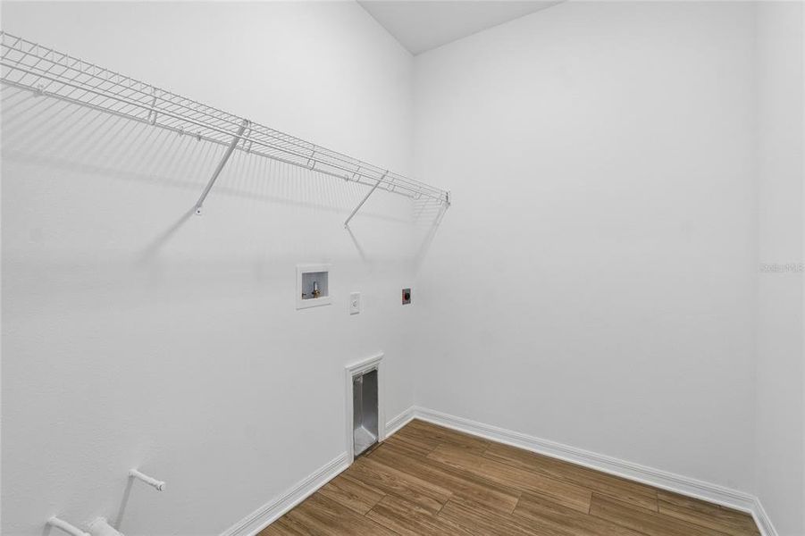 Spacious, unfurnished interior of a new home in Isles at Bayview, Parrish (Image 34). Spacious, unfurnished interior of a new home in Isles at Bayview, Parrish (Image 34).