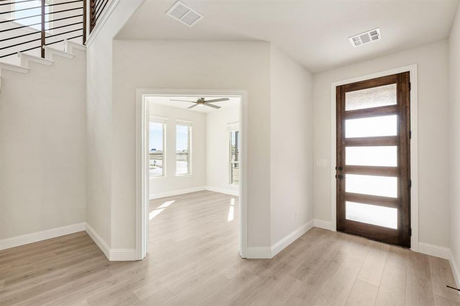 Spacious, unfurnished interior of a new home in Meadow Vista 60-65, Anna (Image 25). Spacious, unfurnished interior of a new home in Meadow Vista 60-65, Anna (Image 25).