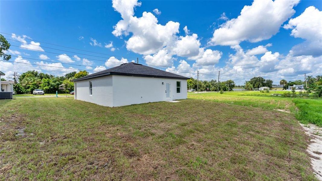 Exterior details and patio area of a home in , Haines City (Image 3). Exterior details and patio area of a home in , Haines City (Image 3).
