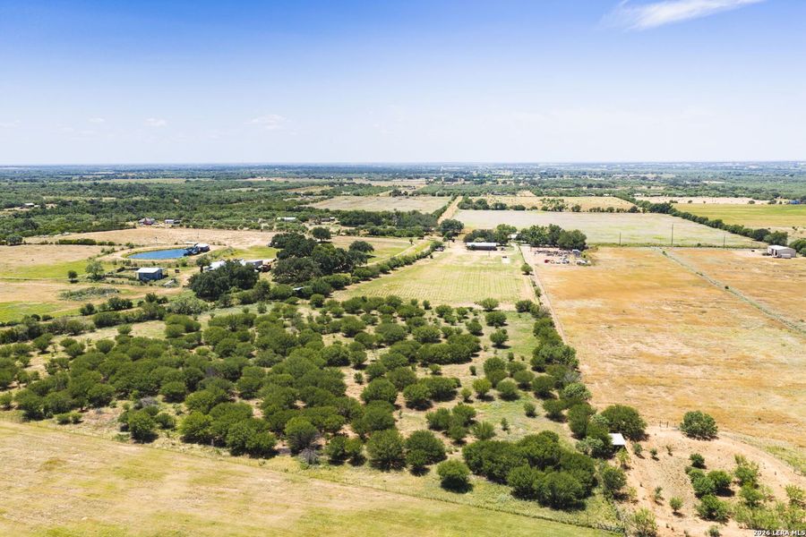 Natural landscape and outdoor views near  in Devine (Image 31).