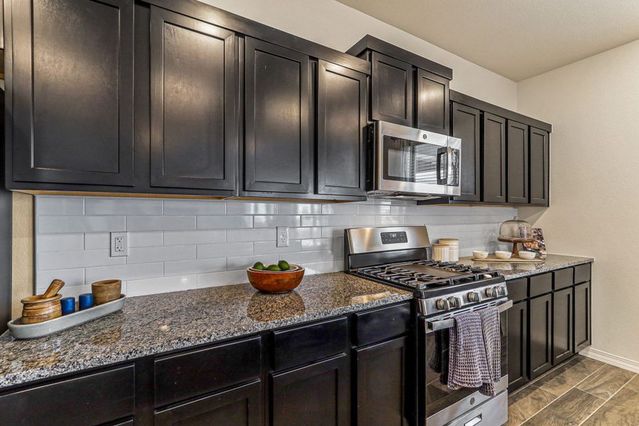 Representative furnished interior of a home built from the Blue Agave by View Homes in Paseos Del Este, Horizon City (Image 7).