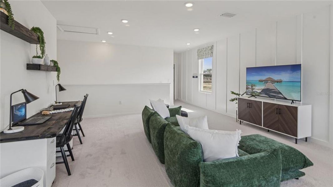 Furnished interior view inside a new home in Sandal Key, Weeki Wachee (Image 20).