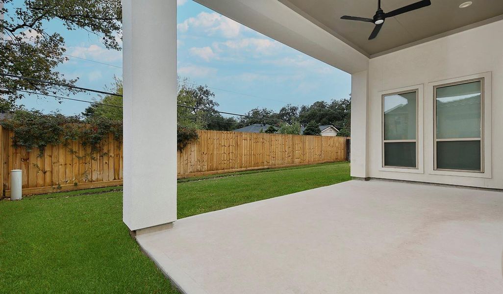 Exterior details and patio area of a home in Malaga Forest, Shenandoah (Image 2).