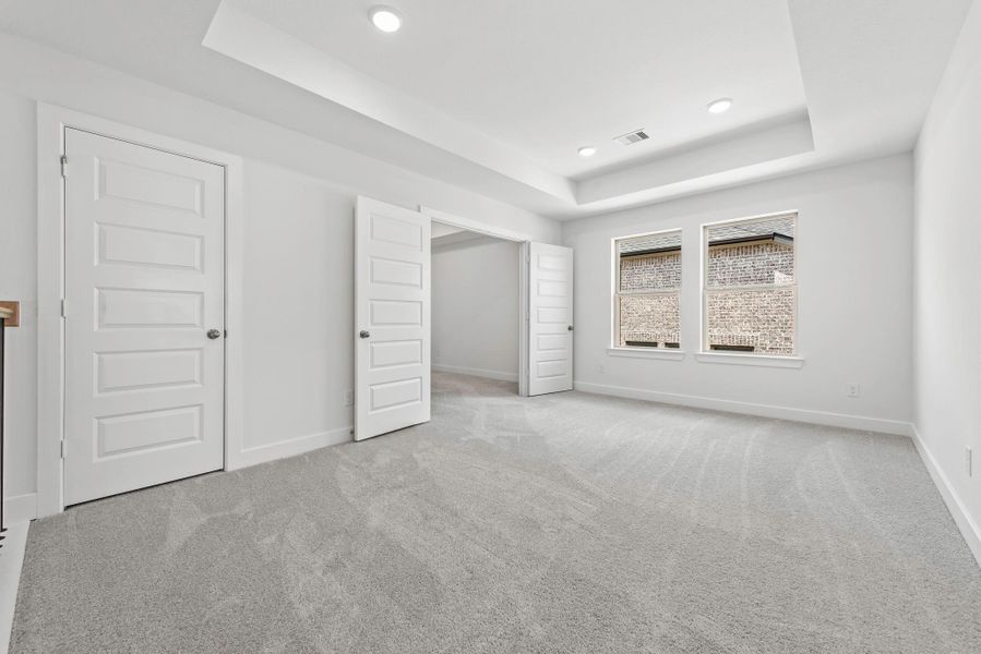 Spacious, unfurnished interior of a new home in Legacy, League City (Image 23).