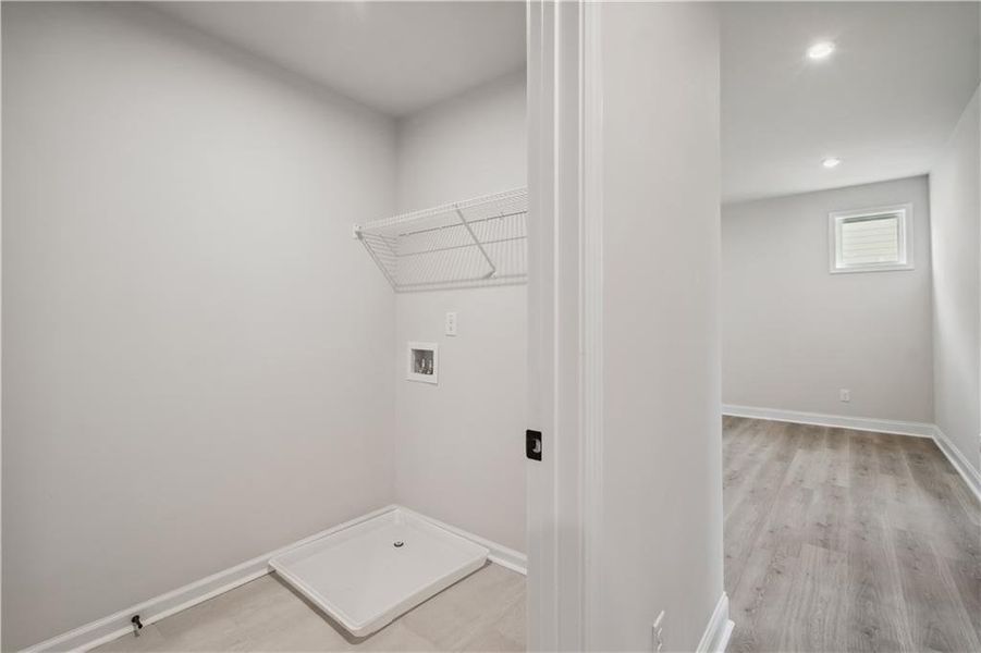 Spacious, unfurnished interior of a new home in Hillside Manor, Powder Springs (Image 20).