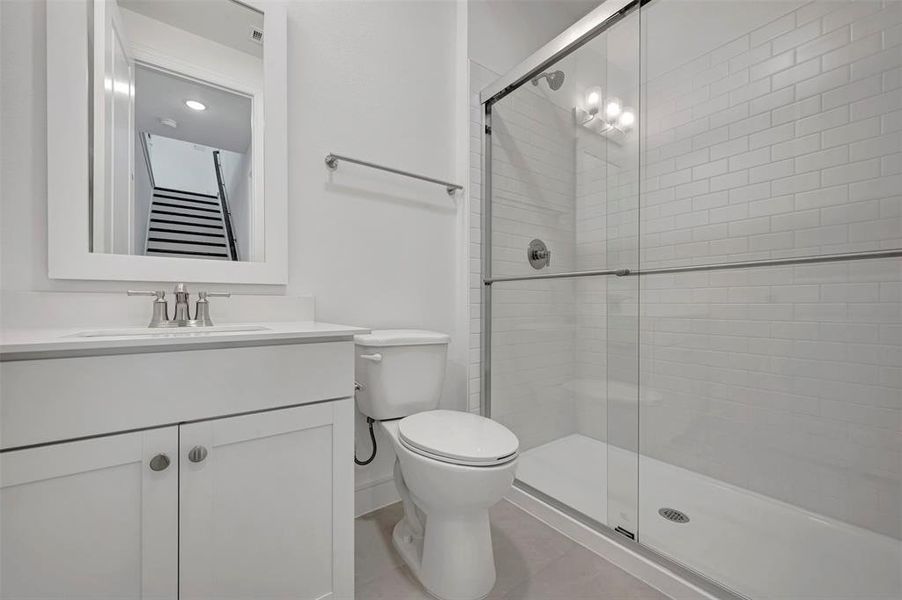 Furnished interior view inside a new home in Heath Golf & Yacht Villas, Heath (Image 11).