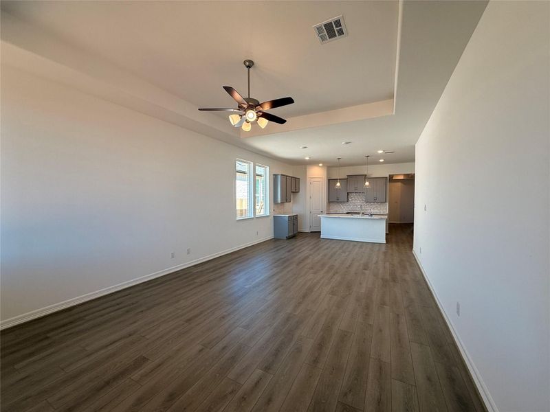 Spacious, unfurnished interior of a new home in Wildrye, Waller (Image 10).