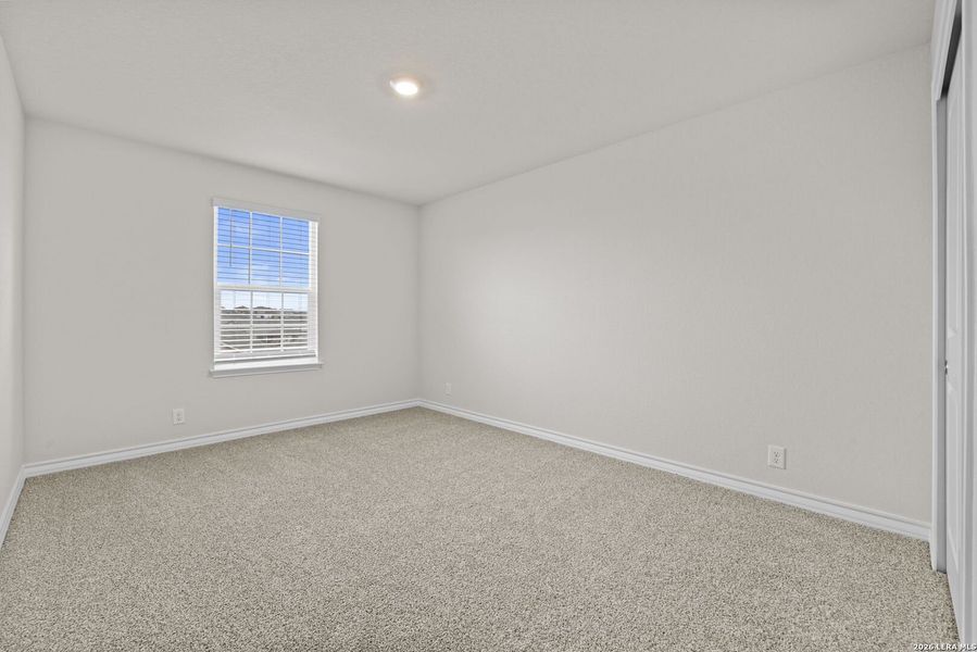 Spacious, unfurnished interior of a new home in Redbird Ranch, San Antonio (Image 16).