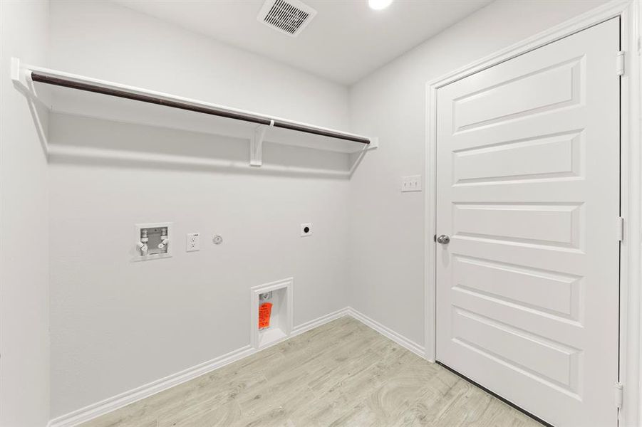 Spacious, unfurnished interior of a new home in Northspur, Terrell (Image 21). Spacious, unfurnished interior of a new home in Northspur, Terrell (Image 21).