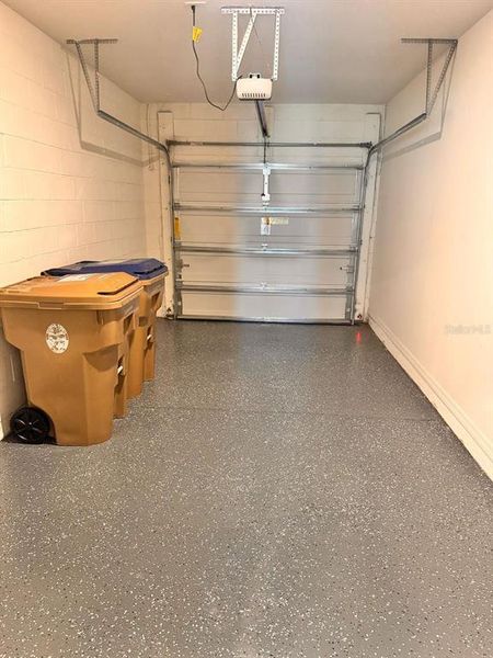 Spacious, unfurnished interior of a new home in , Davenport (Image 12).