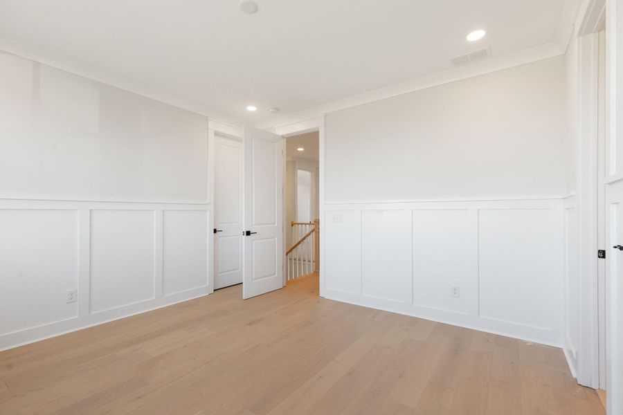 Spacious, unfurnished interior of a new home in Rivercroft, Awendaw (Image 47).