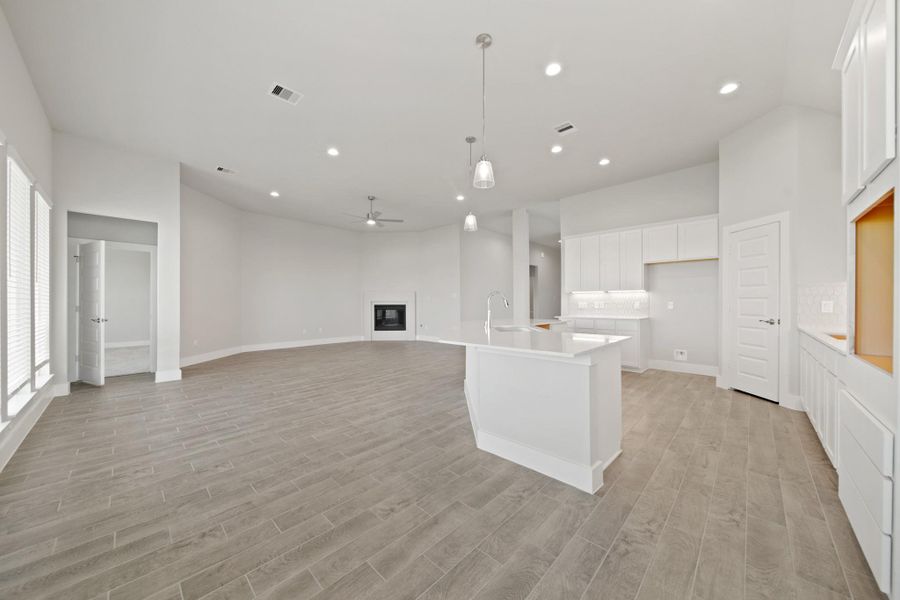 Spacious, unfurnished interior of a new home in Beacon Hill, Waller (Image 26). Spacious, unfurnished interior of a new home in Beacon Hill, Waller (Image 26).