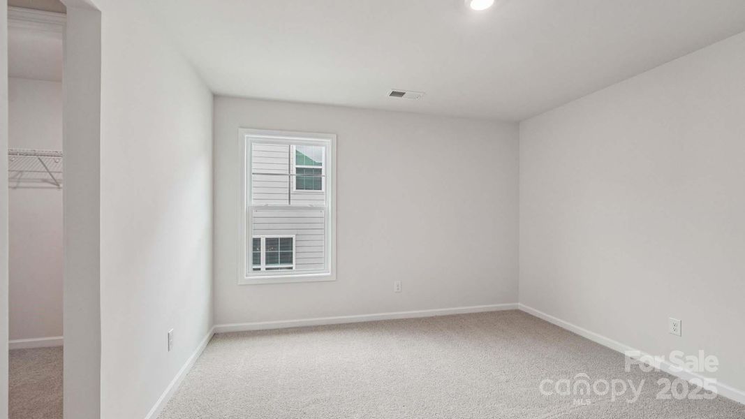 Spacious, unfurnished interior of a new home in Falls Cove, Troutman (Image 31).